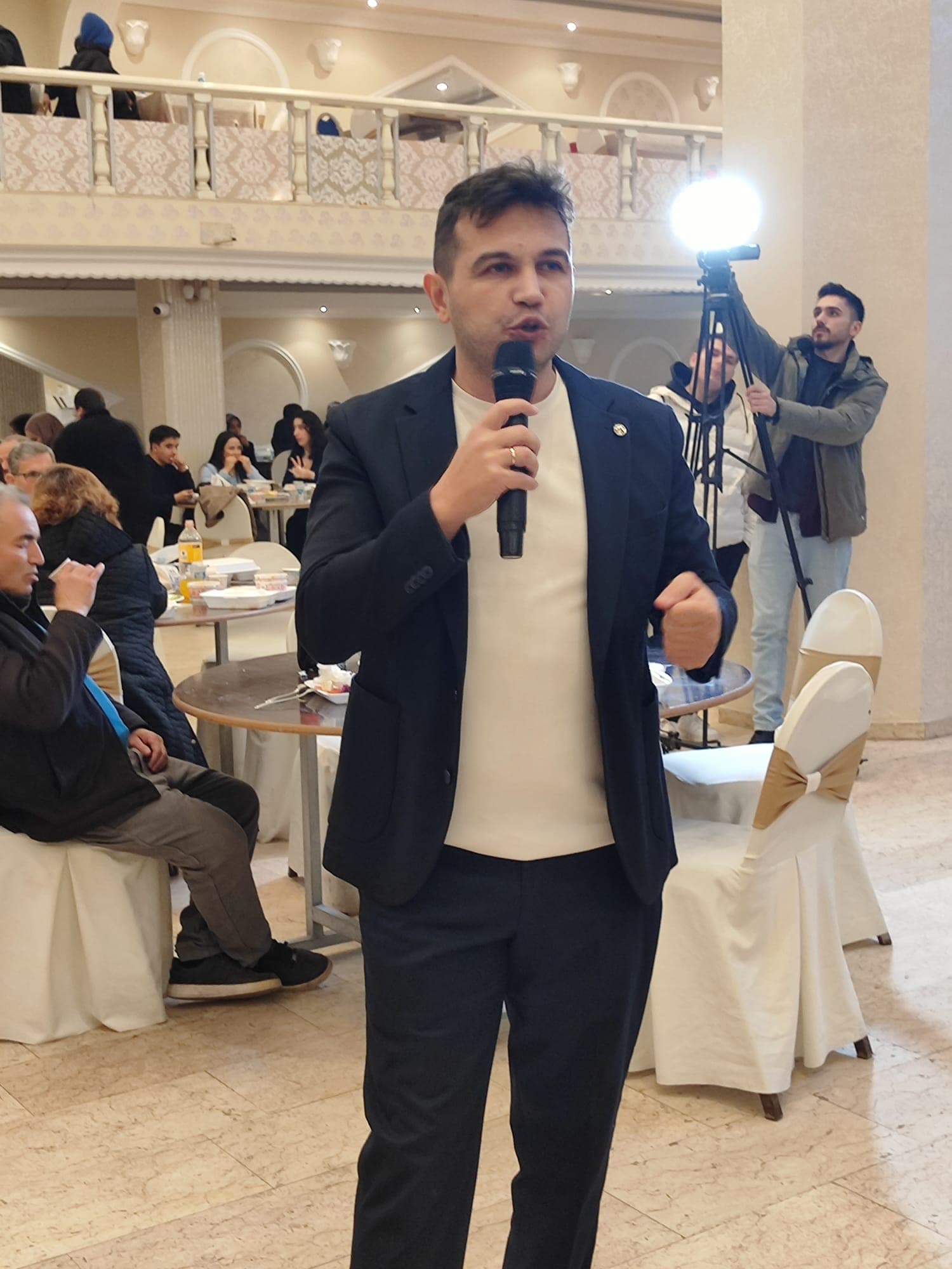 "Yerinde Karar, Yerinde Destek: Şebinkarahisar’ın Girişimci Ruhu Uyanıyor." "Bora Sönmez’den Gençlere Tam Gönüllü Köprü: TKDK ve YEG El Ele."